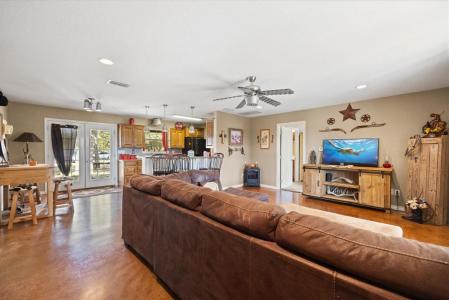 1455 County Road 2008 , B, Glen Rose, Texas 76043, USA