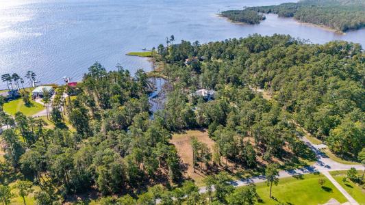 23 Orchard Point Road, Oriental, Caroline Du Nord 28571, États-Unis