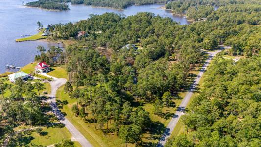 23 Orchard Point Road, Oriental, Caroline Du Nord 28571, États-Unis