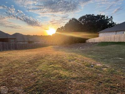 5032 Rockport Drive, Jonesboro, Arkansas 72404, USA