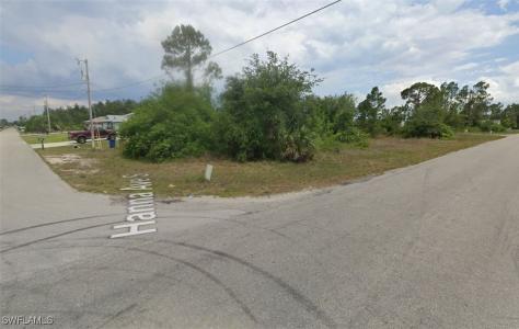 2727 6th Street SW, Lehigh Acres, Florida 33976, USA