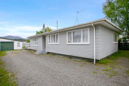 1/35 Te Rangitautahanga Road, Turangi, Taupo District 3334, New Zealand