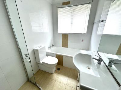 62 Wangaroa Crescent, Lethbridge Park, NSW 2770, Australia