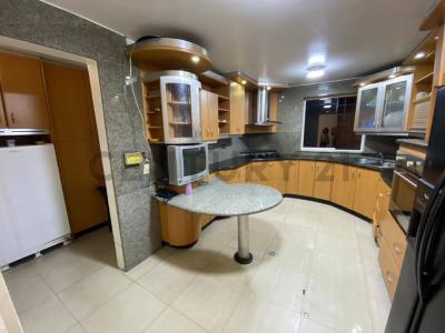 Sector Loira Urbanización Las Rosas SANTA EDUVIGIS, Caracas, Distrito Capital 1010, Venezüella