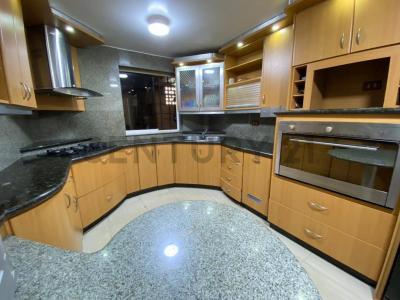 Sector Loira Urbanización Las Rosas SANTA EDUVIGIS, Caracas, Distrito Capital 1010, Venezüella