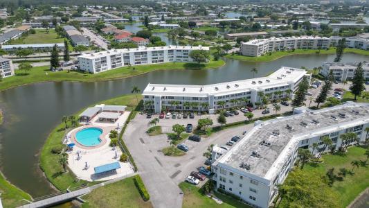 208 WELLINTON A, West Palm Beach, Florida 33417