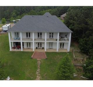 143 J D'S Point, Boyce, Louisiana 71409, Estados Unidos