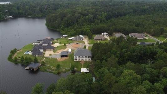 143 J D'S Point, Boyce, Louisiana 71409, Estados Unidos