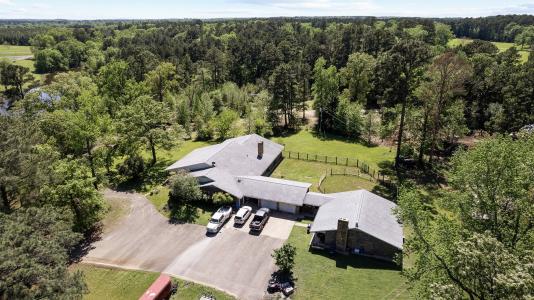 3955 US Highway 79 E, Henderson, Texas 75652