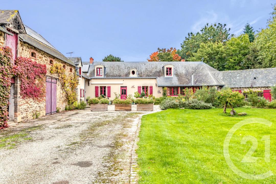 Aze, Kraj Loary 53200, Francja