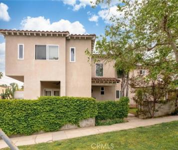 1100 S Highland Avenue, Los Angeles, California 90019, USA