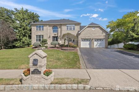 121 Cheyenne Drive, Marlboro, New Jersey 07751, Amerika Birleşik Devletleri