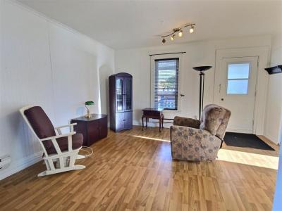 60Z-62Z Rue de l'Hôtel-de-Ville, Rivière-du-Loup, Québec G5R 1L5, Canada
