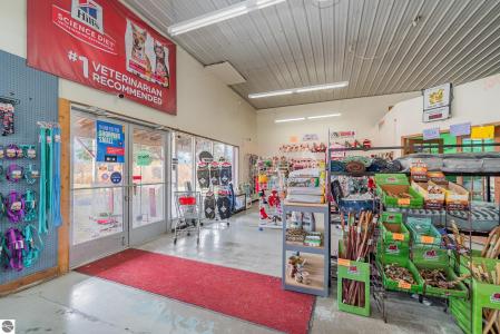 2324 W Monroe Road, Alma, 미시건 48801, 미국