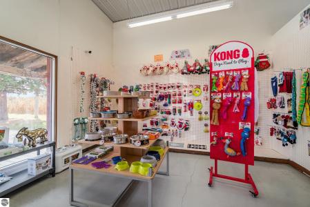 2324 W Monroe Road, Alma, 미시건 48801, 미국