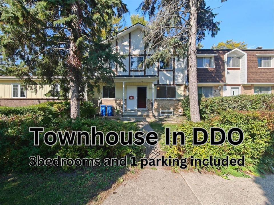 1285  Rue Hyman, Dollard-Des Ormeaux, Québec H9B 2K6, Canada