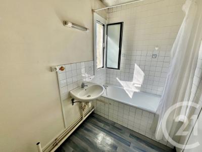 Nantes, Pays de la Loire 44200, France