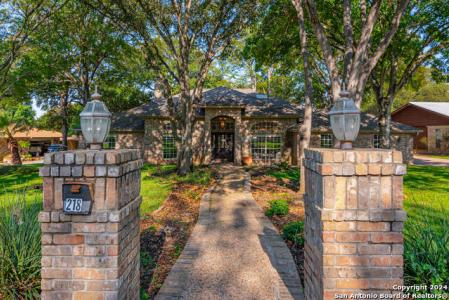 218 Montwood, Seguin, テキサス 78155, アメリカ合衆国