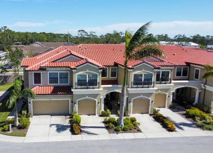 228 Crew Ct, Sarasota, Florida 34243, USA