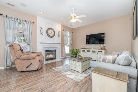 6859 Lakecrest Court, Denver, NC 28037, USA