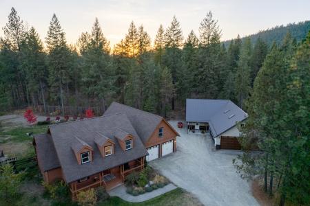 110 Sheri Dr, Moyie Springs, Idaho 83845, États-Unis
