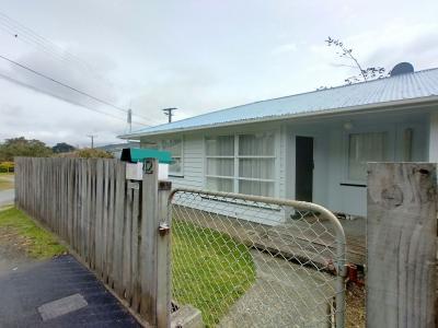 42B Black Rock Road, Newlands, Wellington 6037, New Zealand