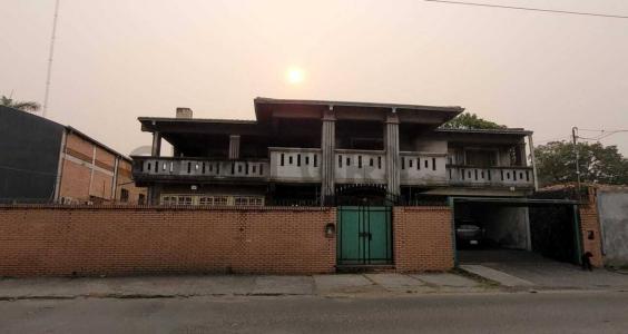 Pizzarro casi Monseñor Juan Moleón Andreu , Republicano, Asunción 00001, Paraguay