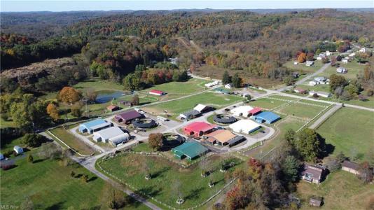 96 Trotter Dr., New Cumberland, WV 26047, USA