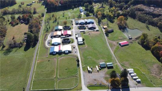 96 Trotter Dr., New Cumberland, West Virginia 26047, USA