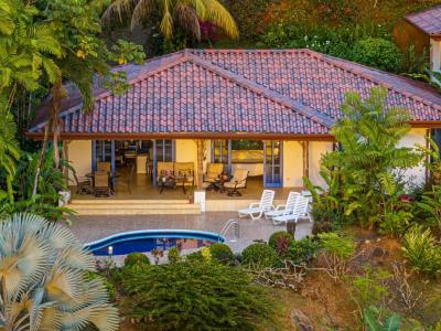 camino escaleras , Savegre Quepos, Puntarenas 00001, Costa Rica