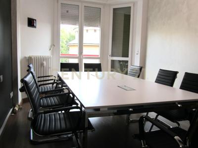 Via V. Emanuele II, Vanzago, Lombardia 20043, Itália