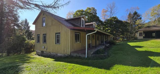 38 Hillside Lane, Morris Run, Pennsylvania 16939, USA