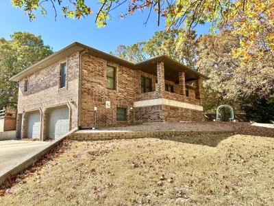 348 W Miller Street, Pleasant Hope, Missouri 65725, USA