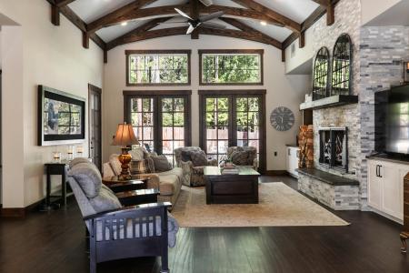 399 Forest Knolls Drive, Sandpoint, Idaho 83864, HOA KỲ