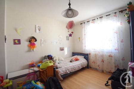 Creuzier Le Vieux, אוברן 03300, צרפת
