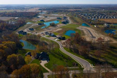 10596 Spamount Cove, Leo, Indiana 46765