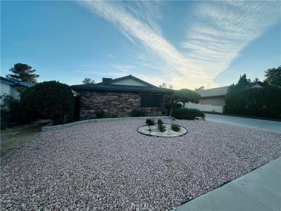 13925 Burning Tree Drive, Victorville, California 92395, USA