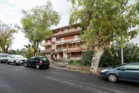Viale Carmine Caruso, Motta Sant'Anastasia, Sicilia 95040, Italy