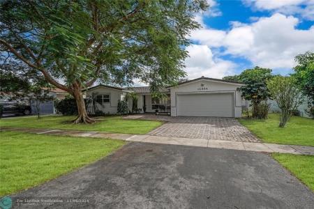10484 NW 3rd St, Plantation, Florida 33324