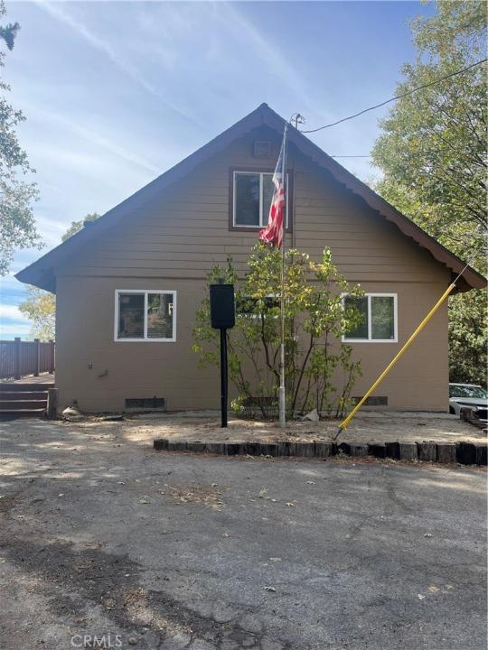 6070 Manzanita Court, Angelus Oaks, Kaliforniya 92305, Amerika Birleşik Devletleri
