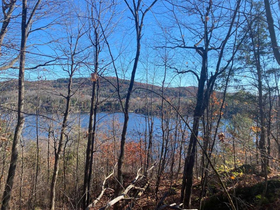Route Principale, Val-des-Monts, Quebec J8N 2K3, Canada