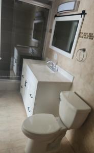 2903 NE 163 ST 405, North Miami Beach, Florida 33160, Stati Uniti