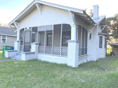 312 Oak Street, Crescent City, Florida 32112, USA