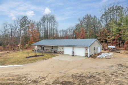 9915 85th Avenue, Mecosta, Michigan 49332, USA