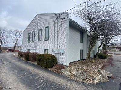 3637 State Route 5, Cortland, Ohio 44410, USA