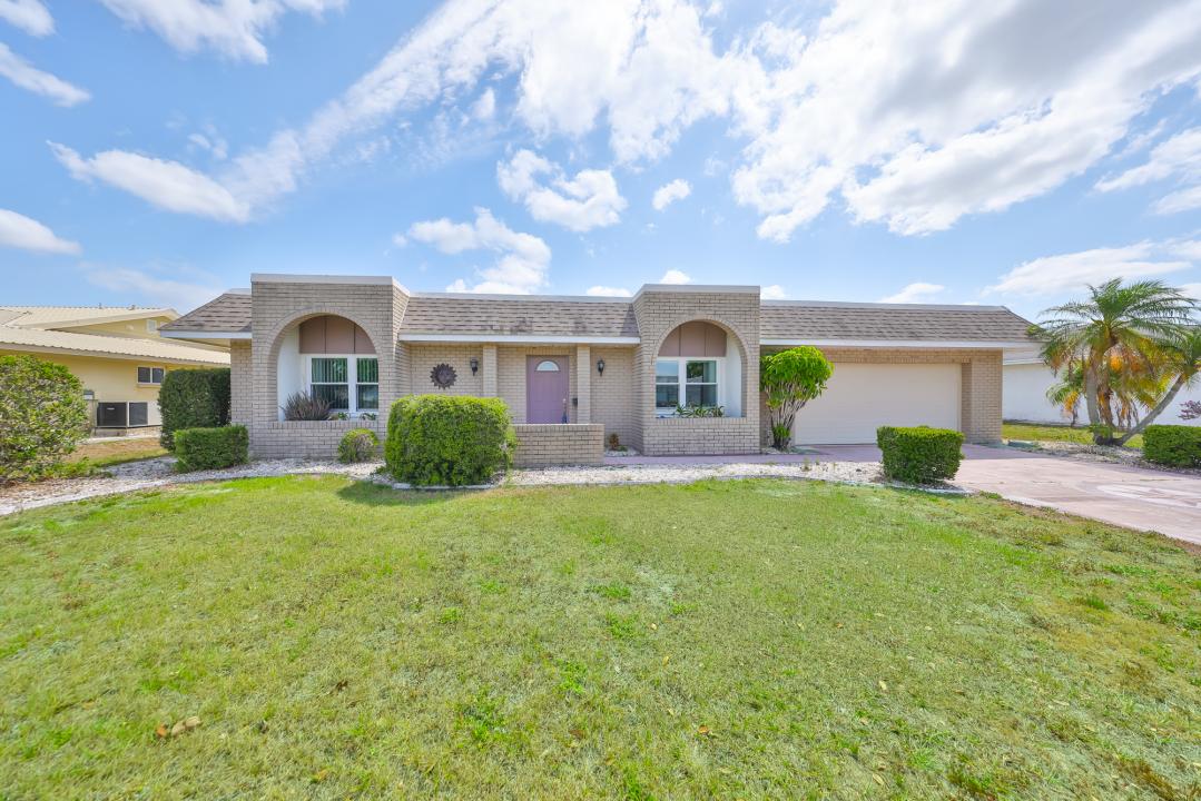 1529 Allegheny Dr, Sun City Center, Florida 33573, Stati Uniti