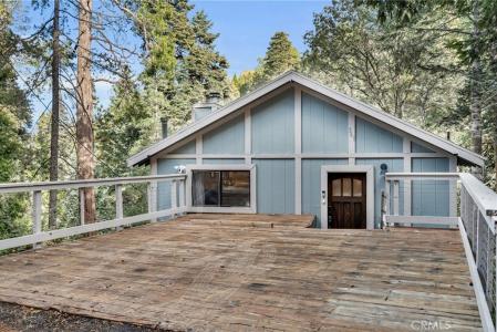 561 Dover Court, Lake Arrowhead, Californie 92352, États-Unis