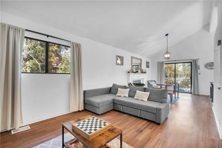 561 Dover Court, Lake Arrowhead, Califórnia 92352, Estados Unidos