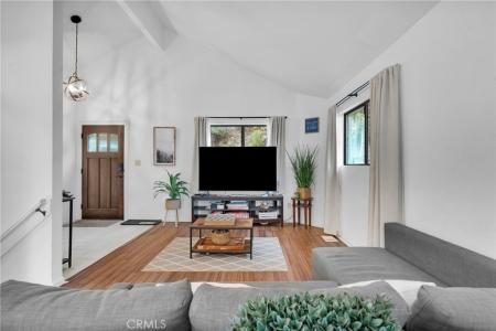 561 Dover Court, Lake Arrowhead, Califórnia 92352, Estados Unidos