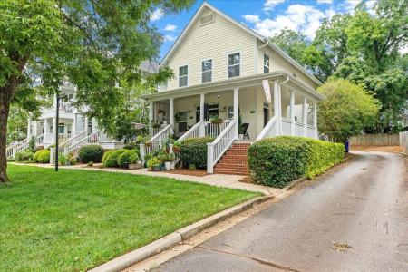 10 B Oakhurst Avenue, Greenville, דרום קרוליינה 29609, ארצות הברית של אמריקה